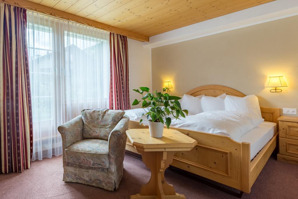 Hotel Bellaval ลากซ์ ภายนอก รูปภาพ